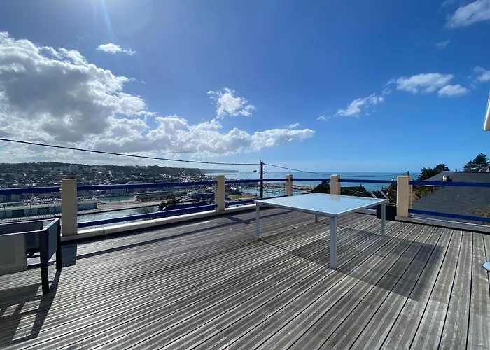Maison Vue Mer, Port Et Ville