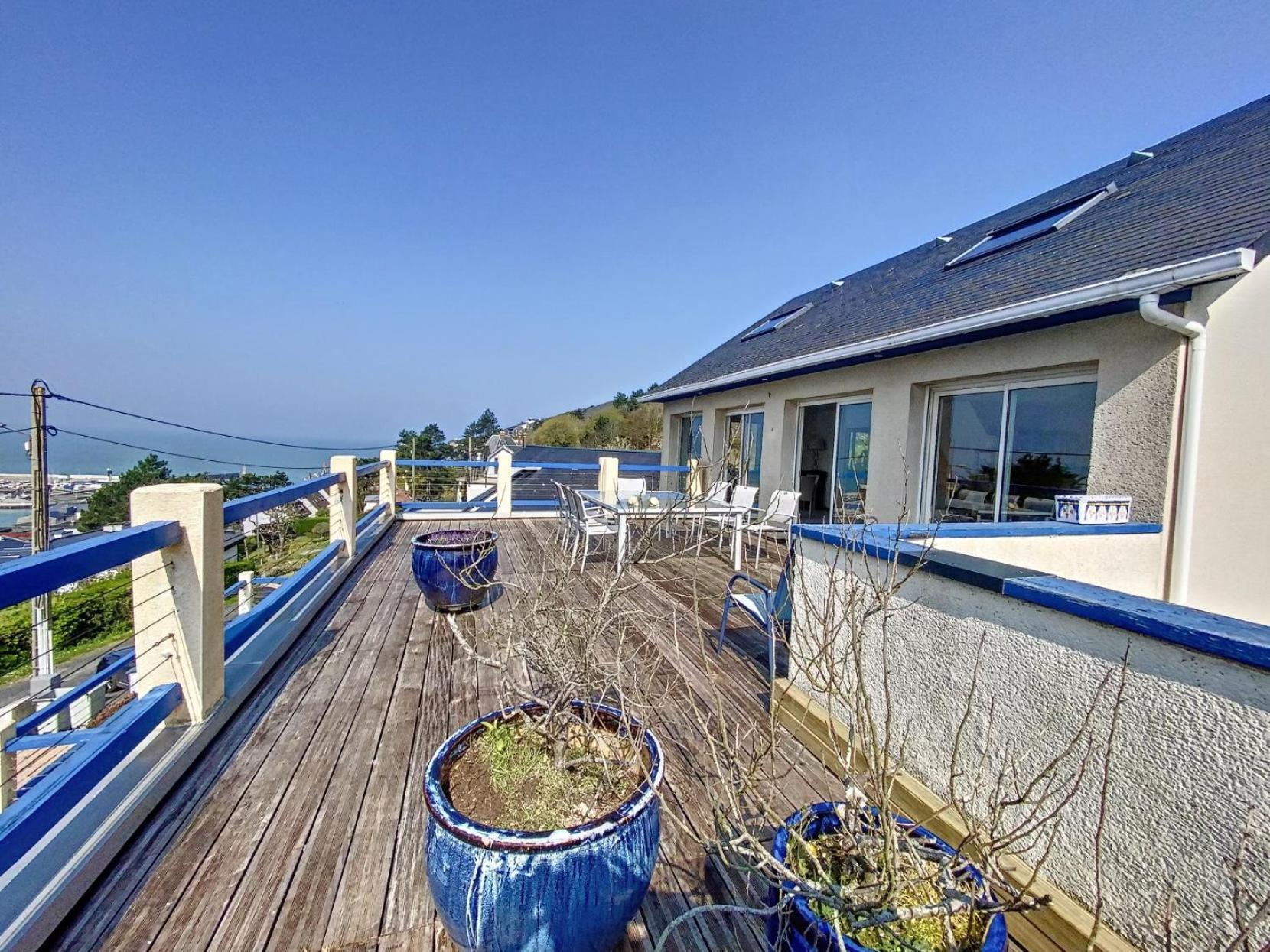 Maison Vue Mer, Port Et *