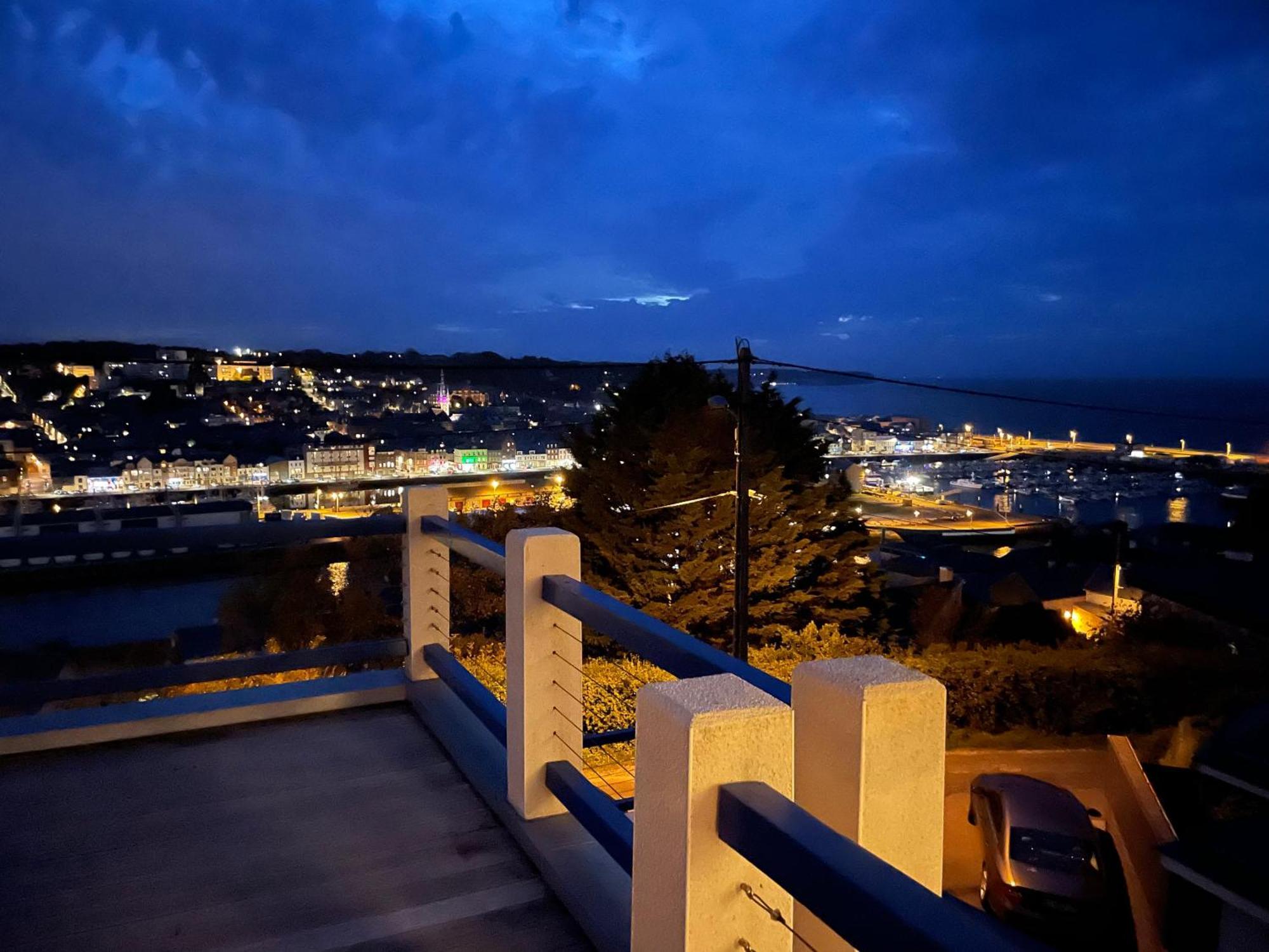 Maison Vue Mer, Port Et Holiday home